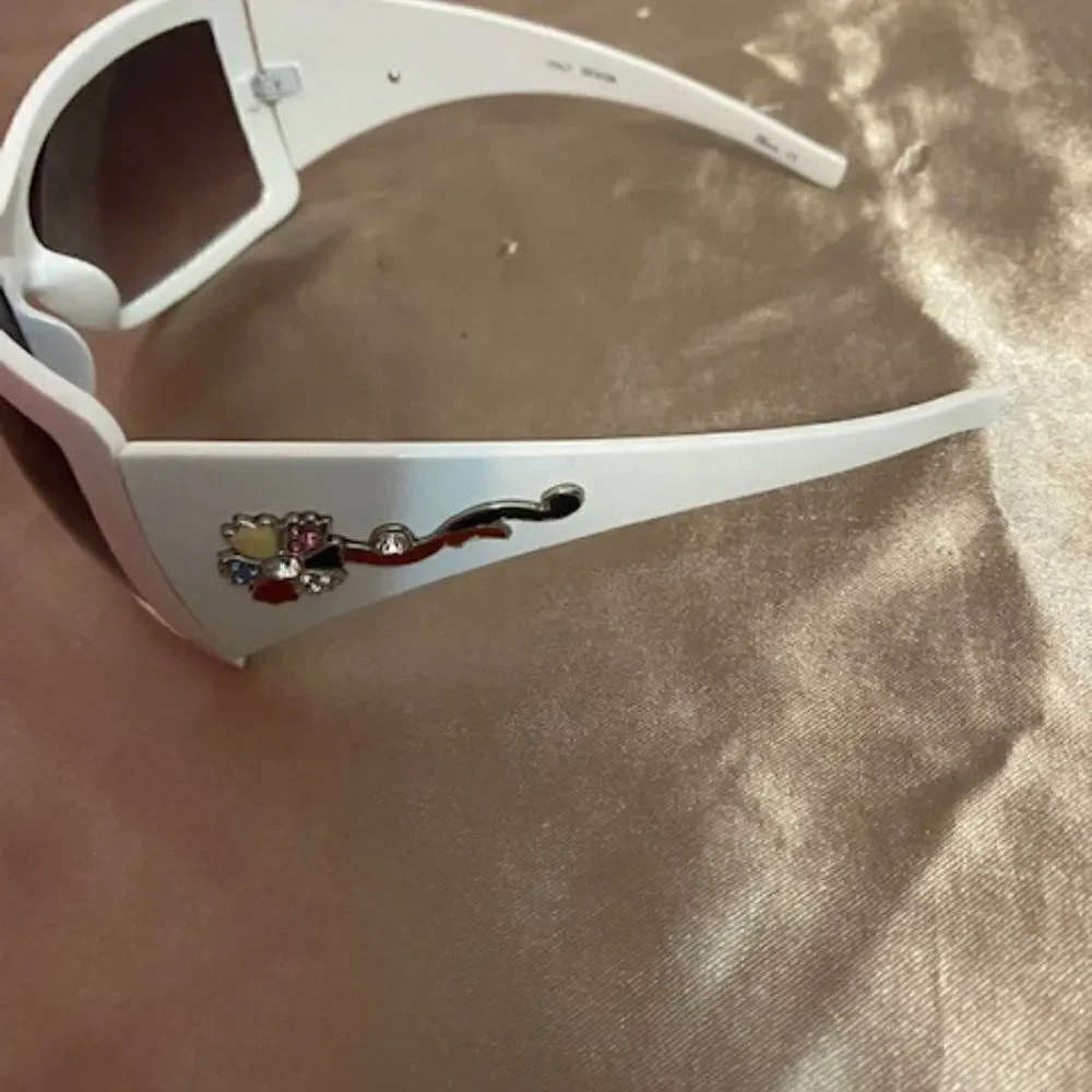 White Italy design sunglasses